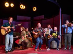 Theater im Uhlandbau: "ONCE"